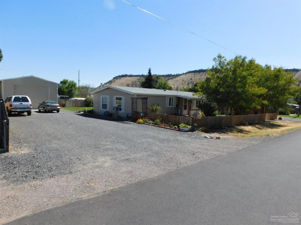 700 Cliff Side Lane - Photo 1