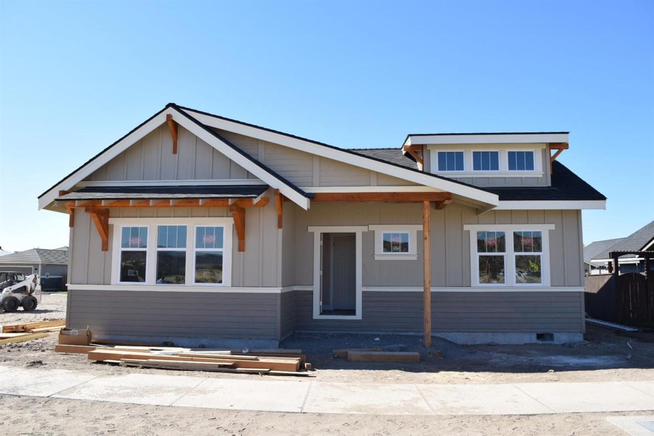 689 Trestle Street - Photo 1