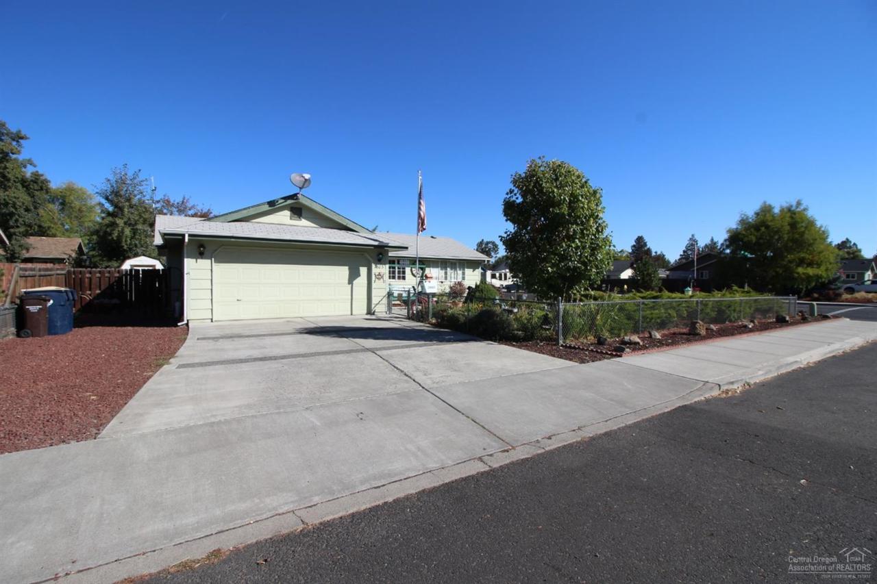 2803 Quartz Avenue - Photo 1