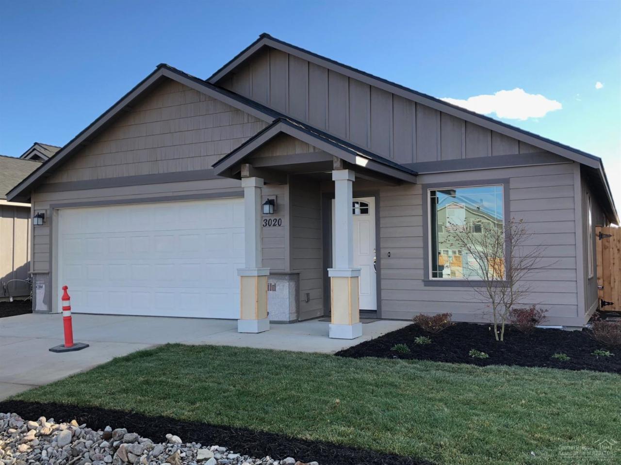 3020 Boxelder Avenue - Photo 1
