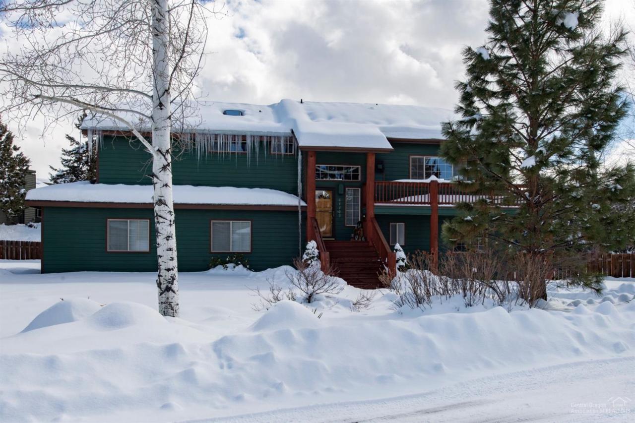 64723 Alcor Place - Photo 1