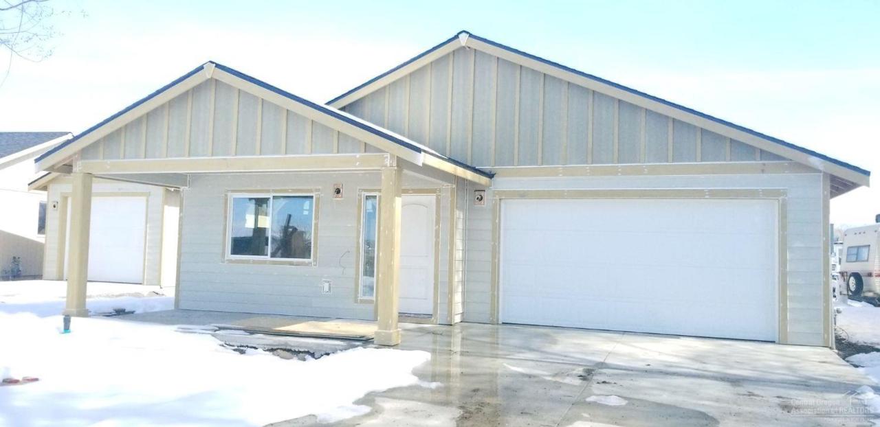 1306 Seehale Avenue - Photo 1
