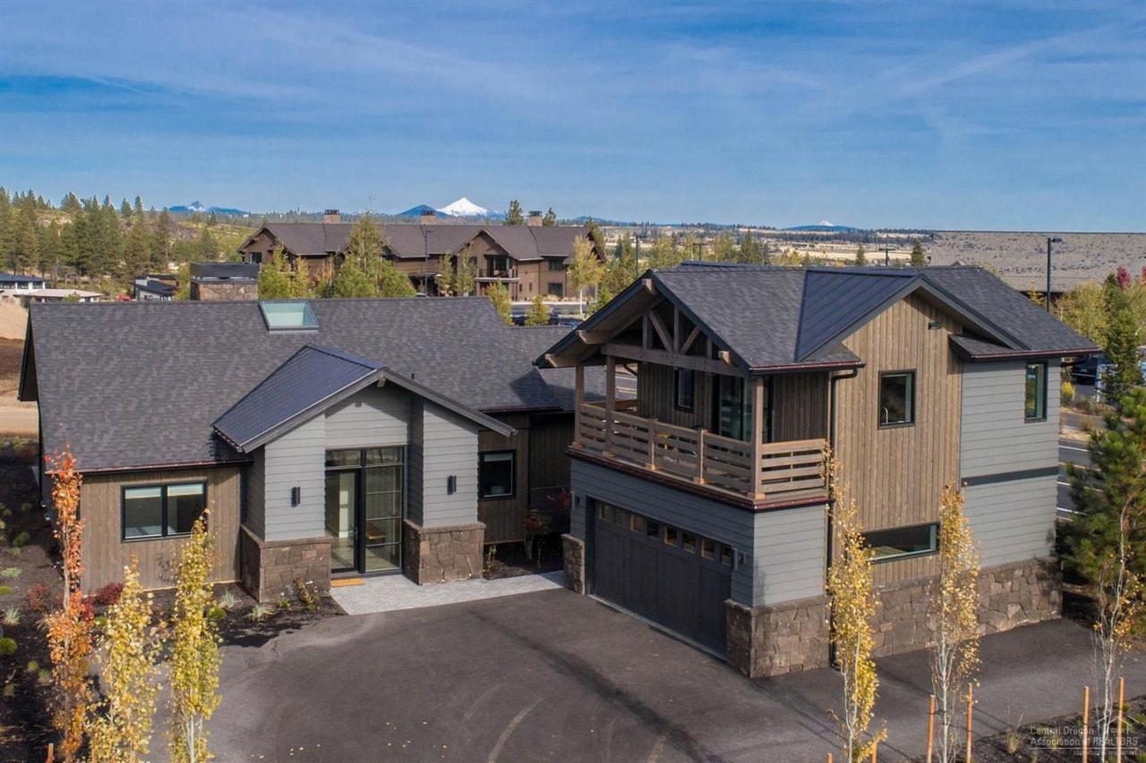 19212 Gateway Loop - Photo 1