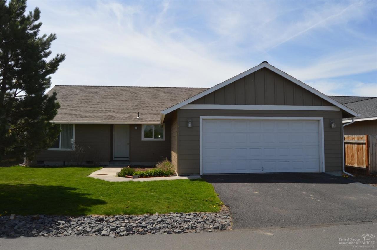 587 Ponderosa Drive - Photo 1