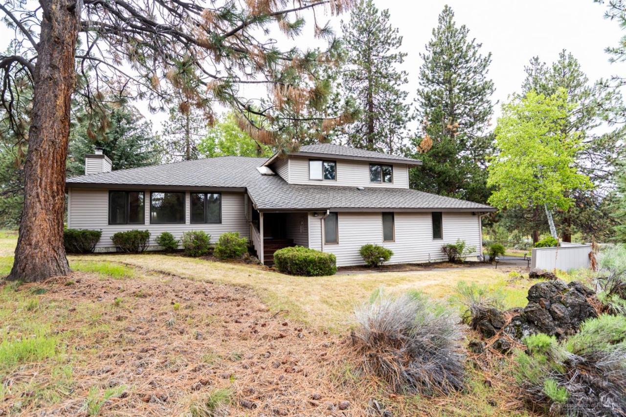 60455 Tall Pine Avenue - Photo 1