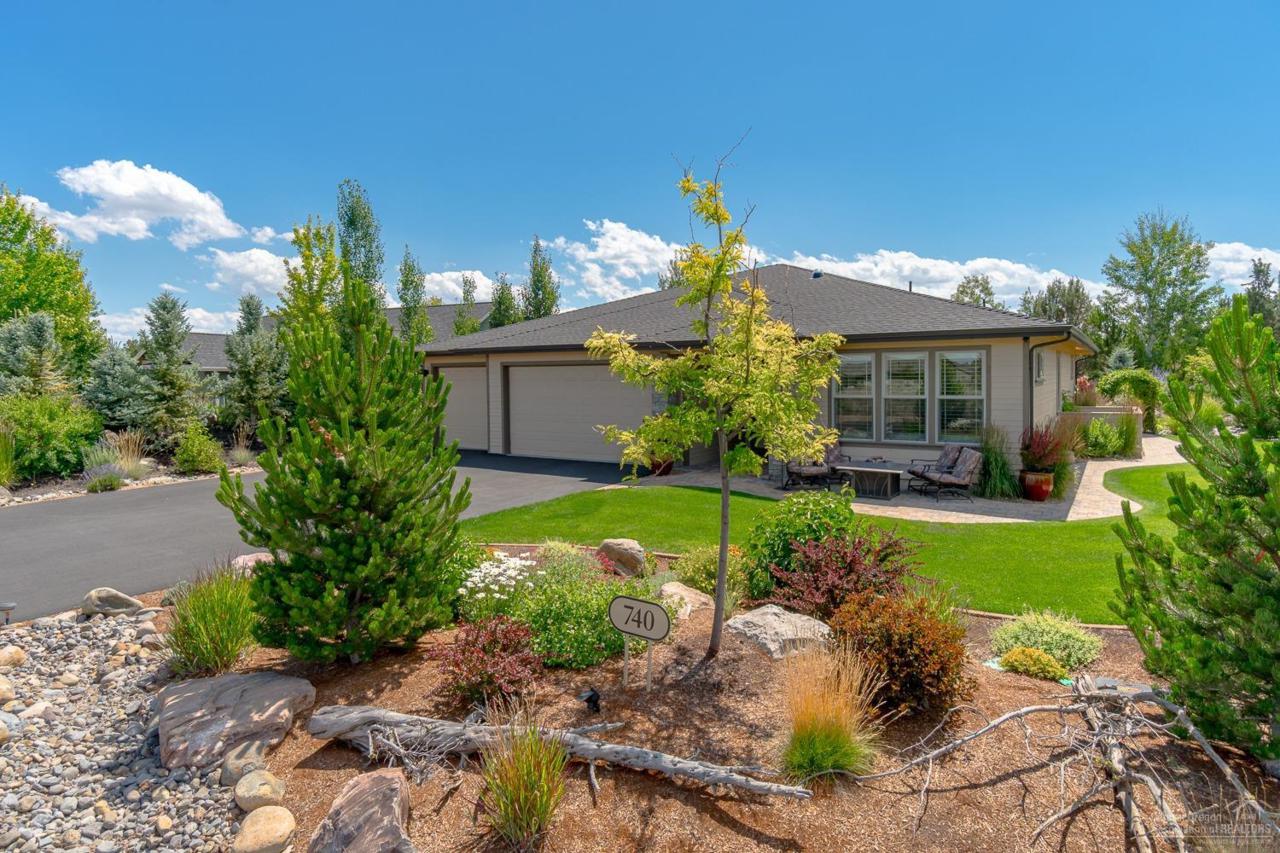 740 Victoria Falls Drive - Photo 1