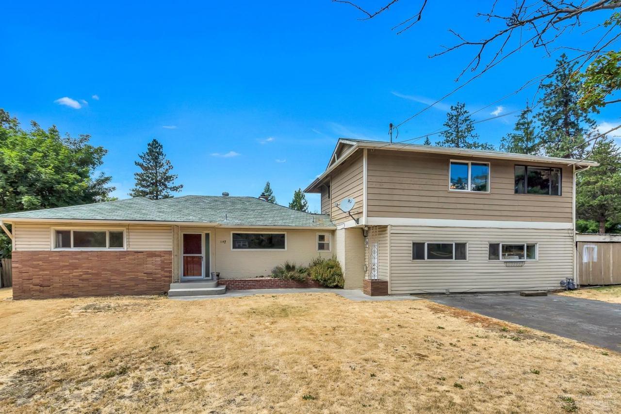 1147 11th Street - Photo 1