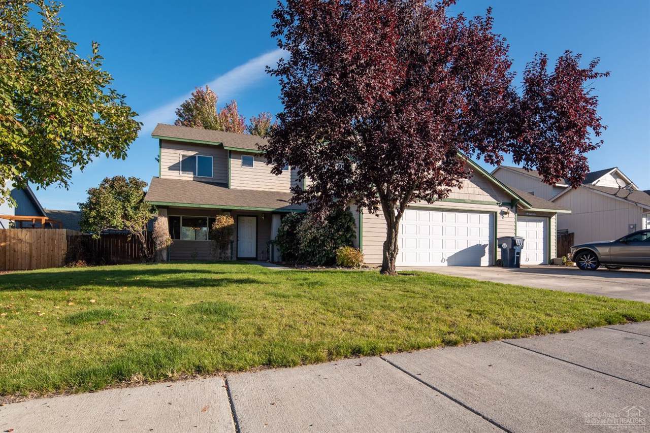 819 Oak Lane - Photo 1