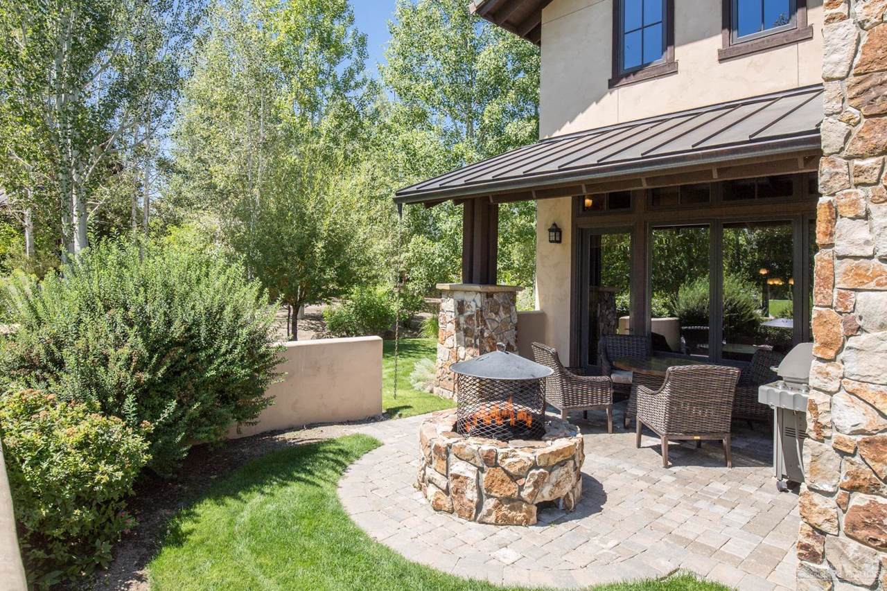 65690 Adventure Ct - Photo 1