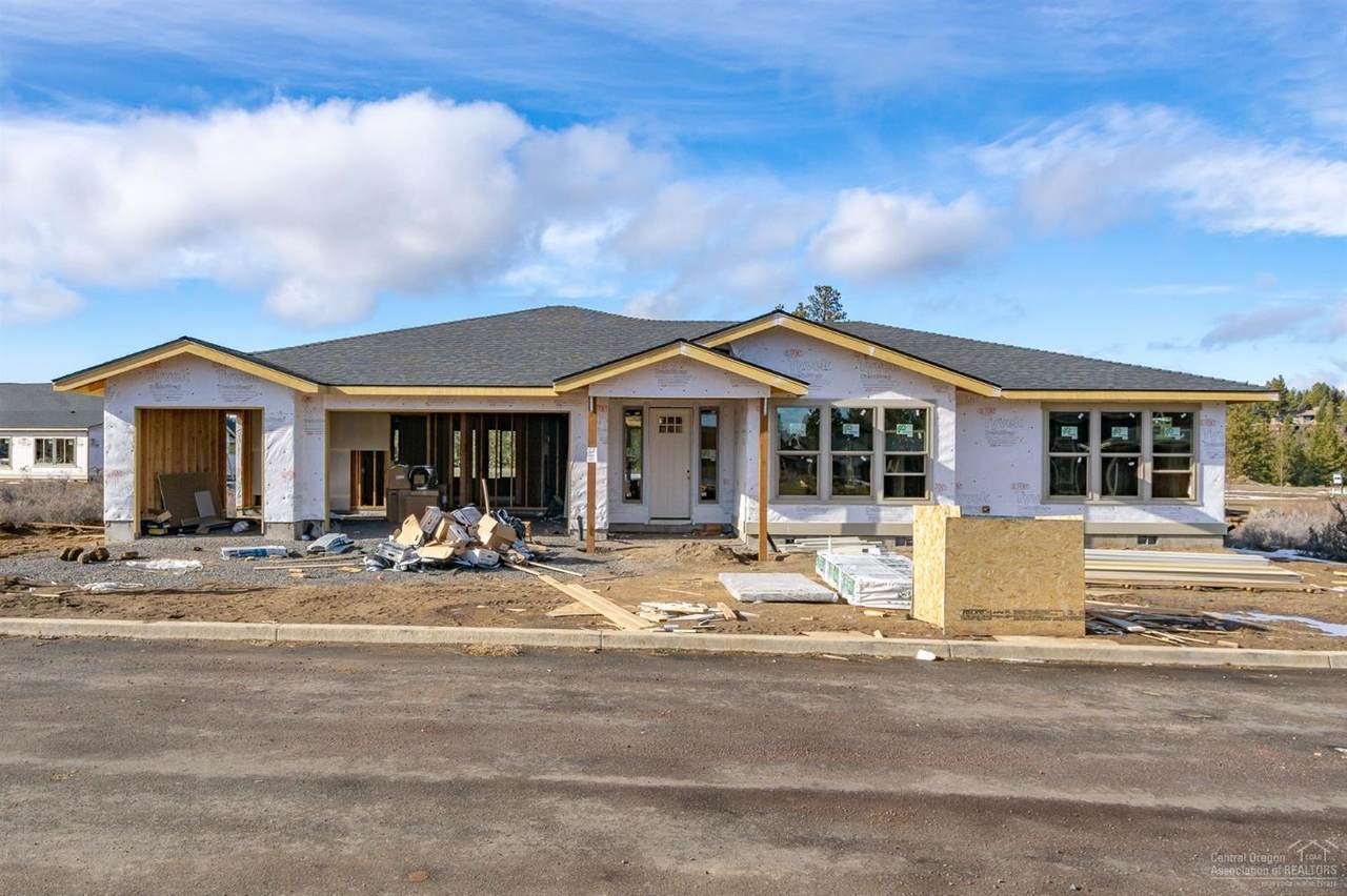 60861 Deer Creek Place - Photo 1