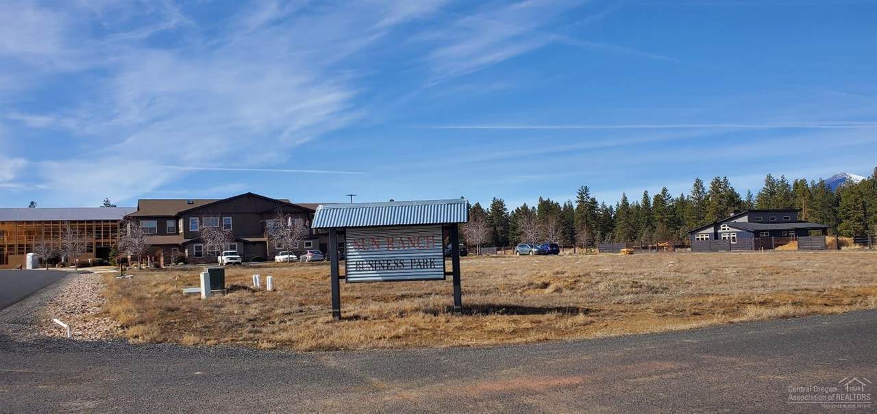 300 Sun Ranch Drive - Photo 1