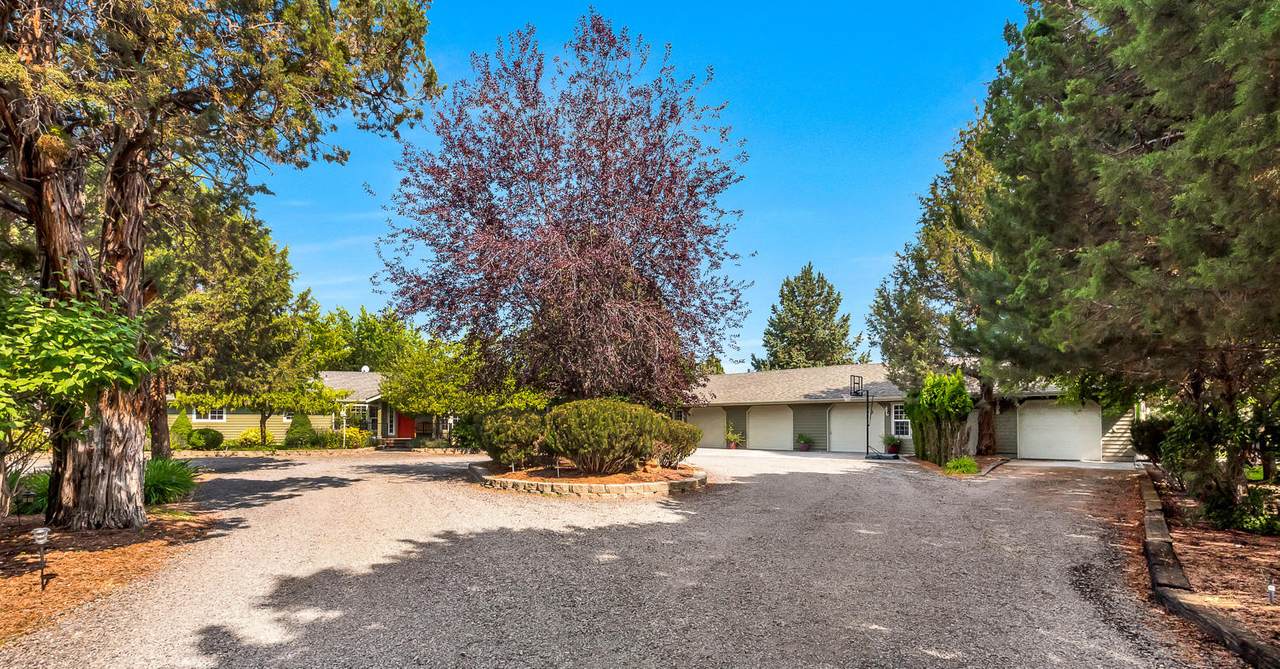 63440 Hamehook Road - Photo 1