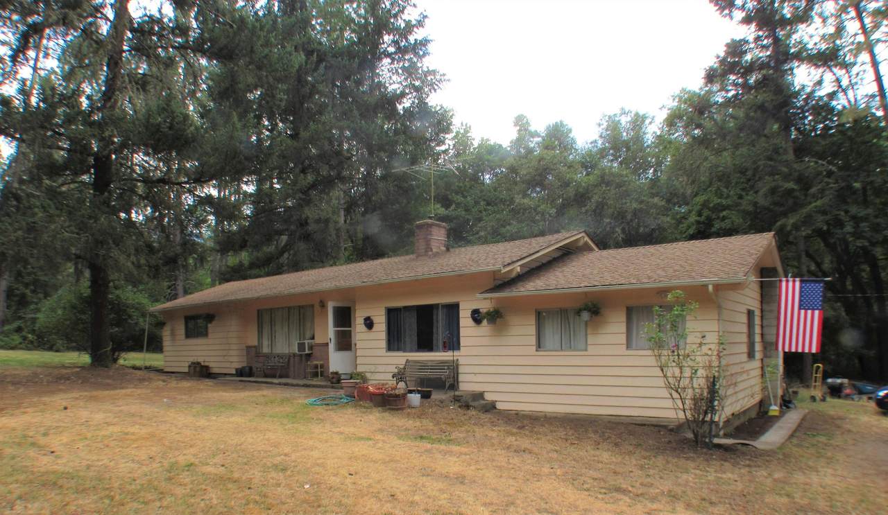 2098 Galls Creek Road - Photo 1