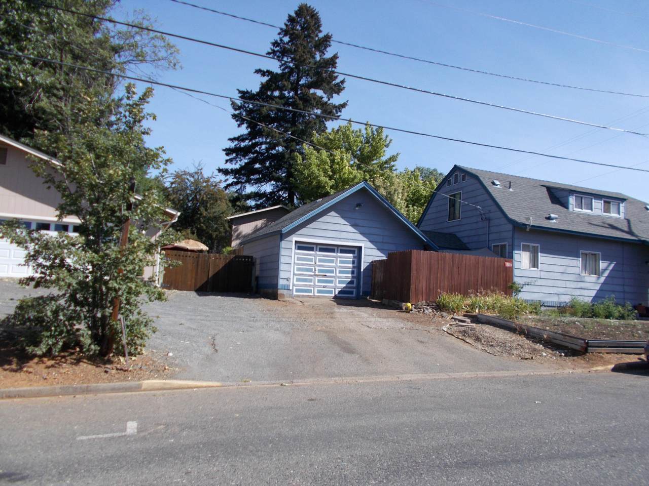 218-E Lister Street - Photo 1