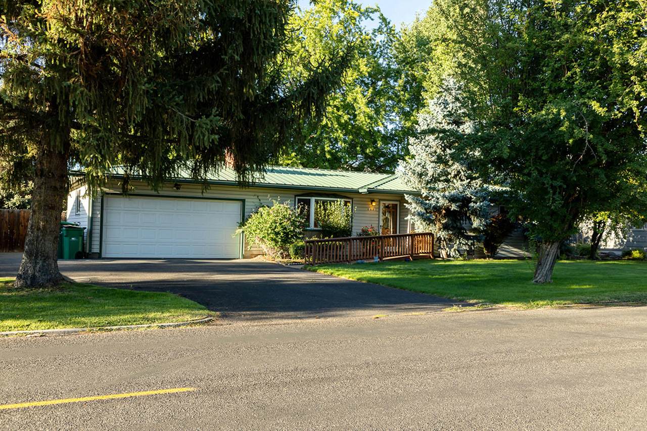 4421 Onyx Avenue - Photo 1