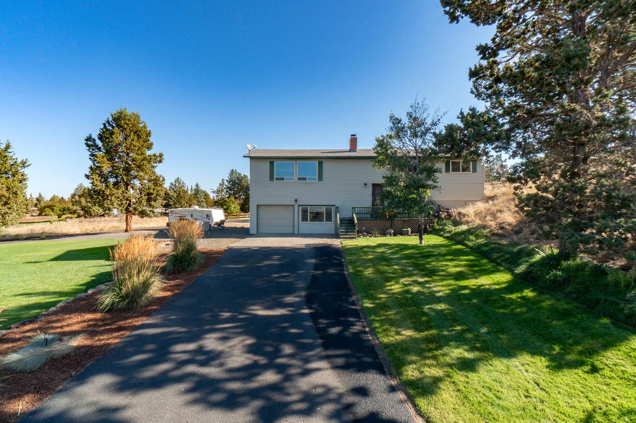 950 49th Street - Photo 1