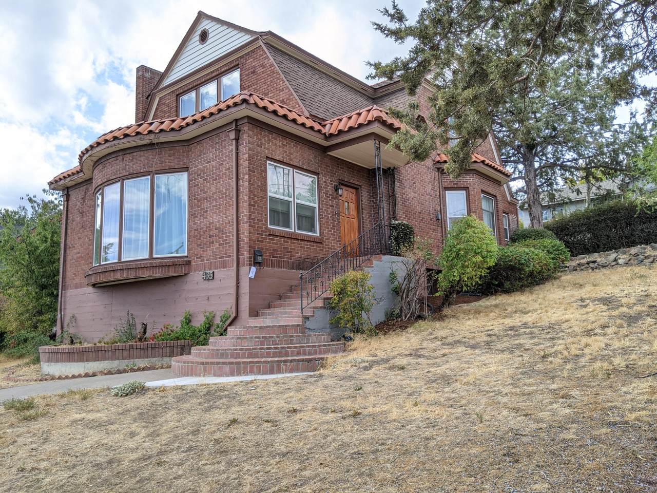 435 High Street - Photo 1