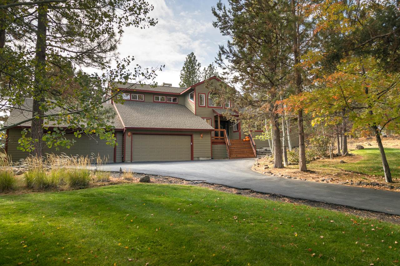 1025 Milton Court - Photo 1