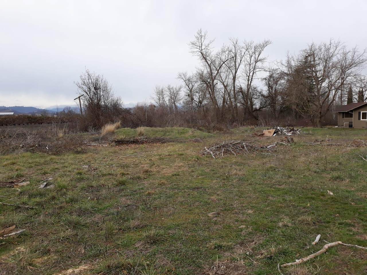 142 Glenwood Road - Photo 1