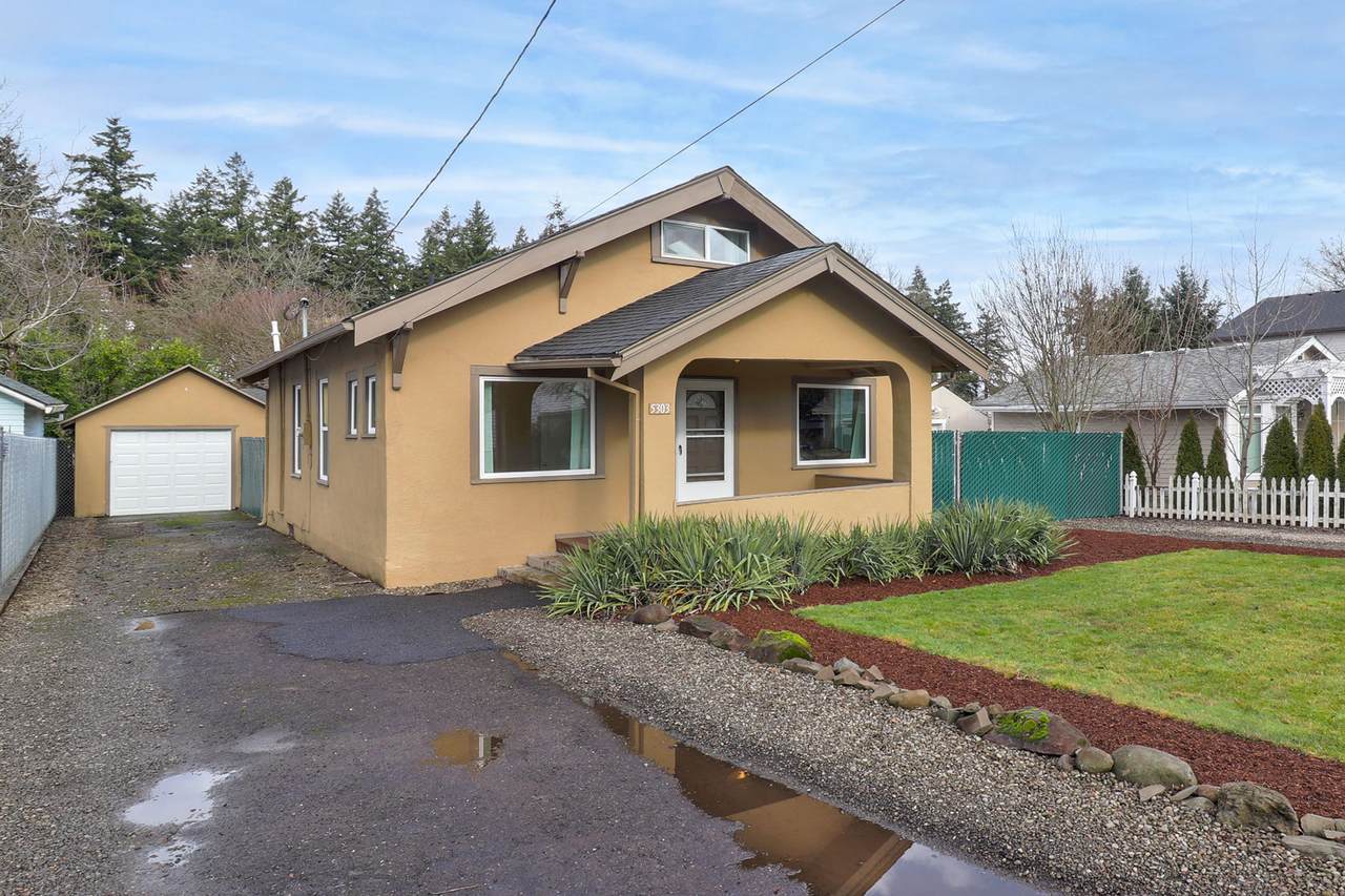 5303 Bybee Boulevard - Photo 1