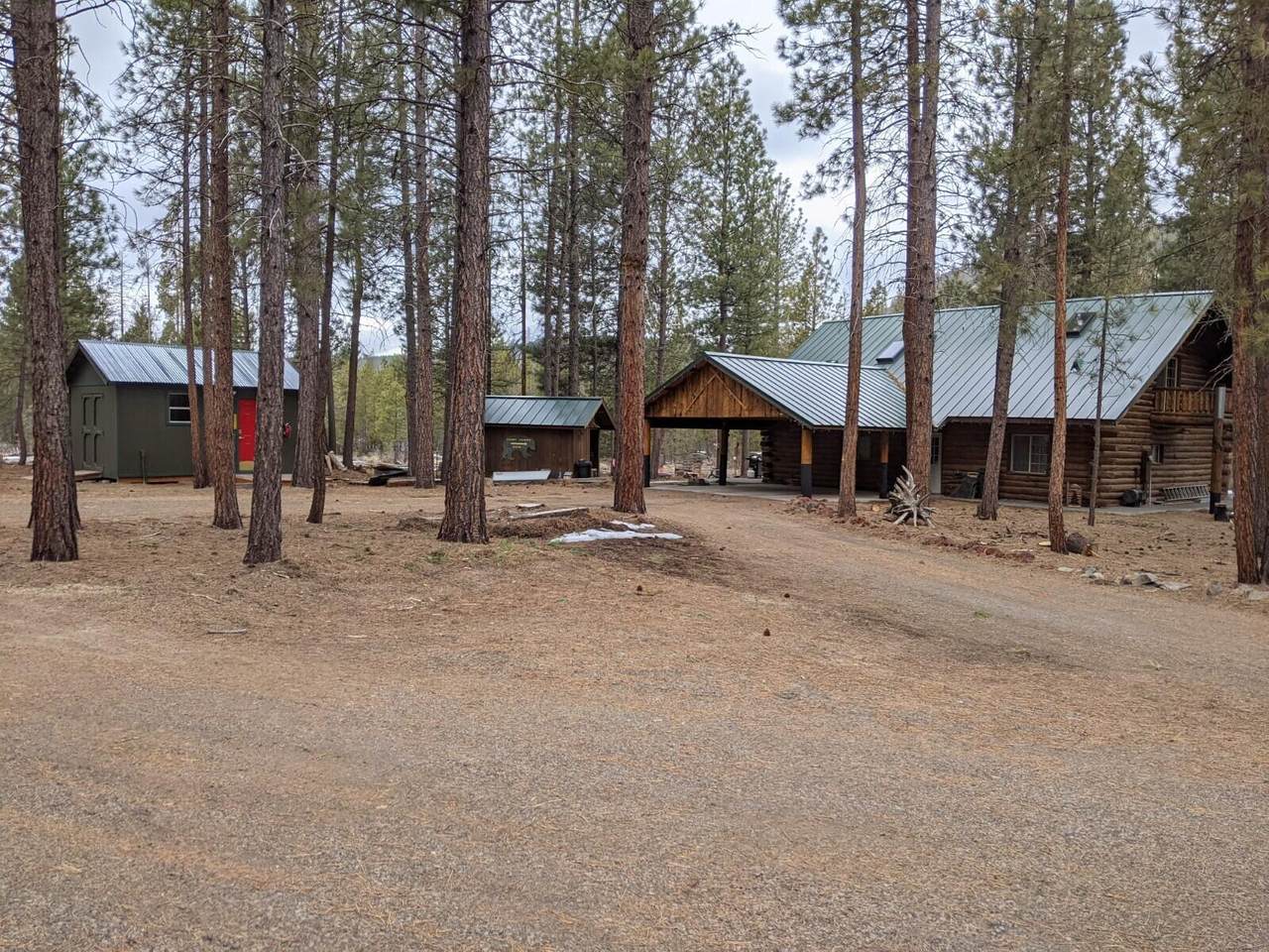 153526 Twilla Court - Photo 1