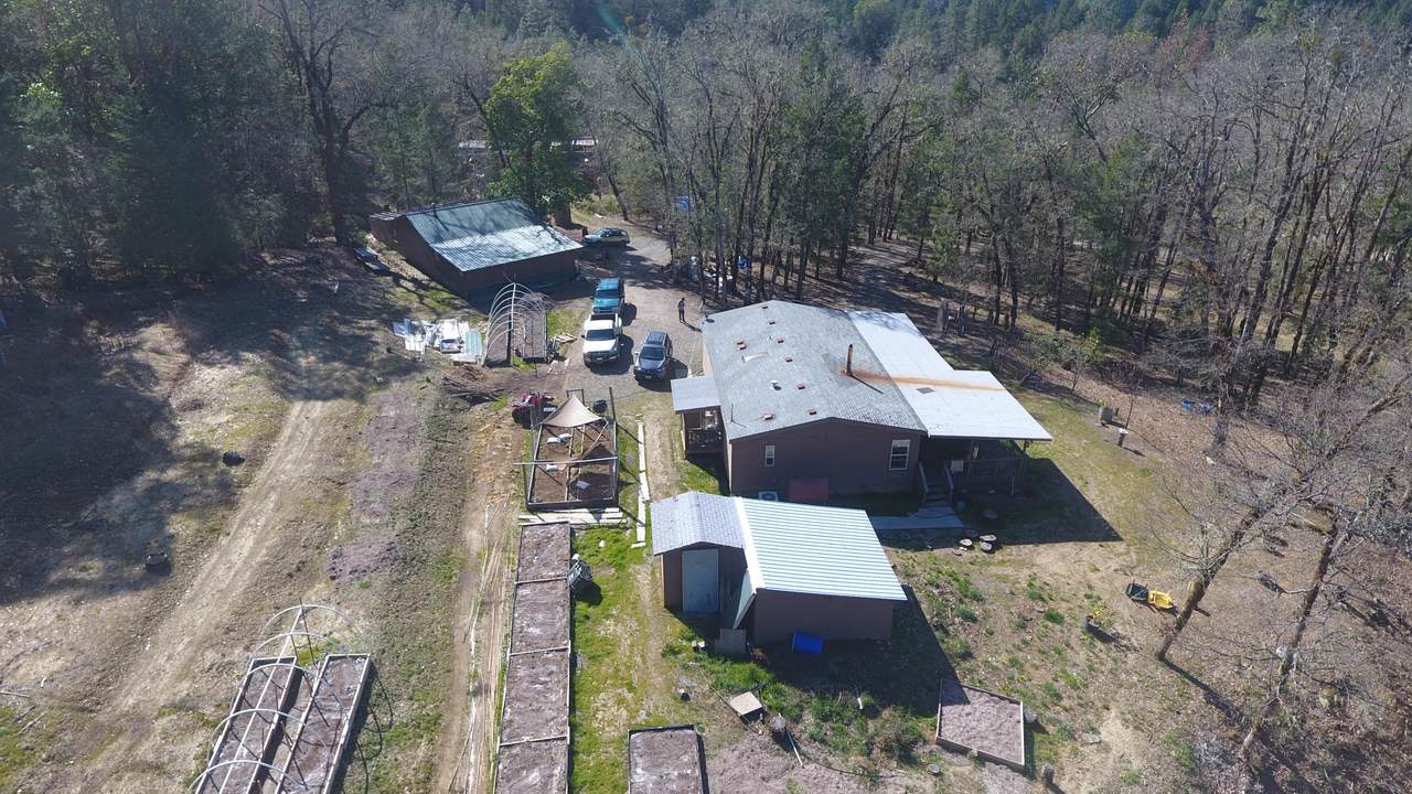 939 Greenview Road - Photo 1