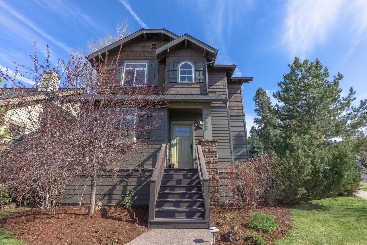 19333 Laurelhurst Way - Photo 1