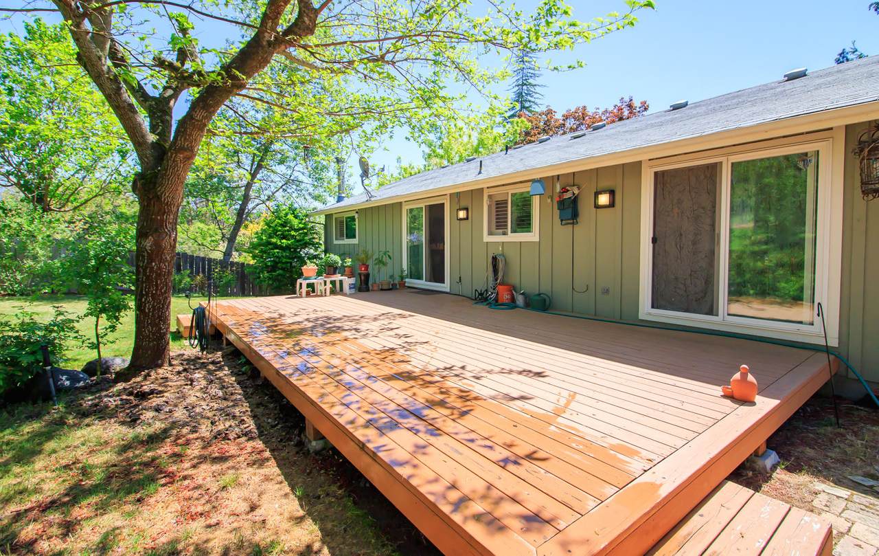 835 Fox Street - Photo 1
