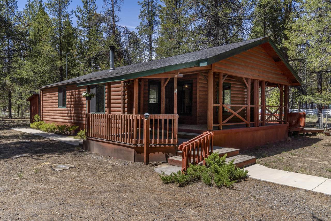 16220 Alpine Drive - Photo 1