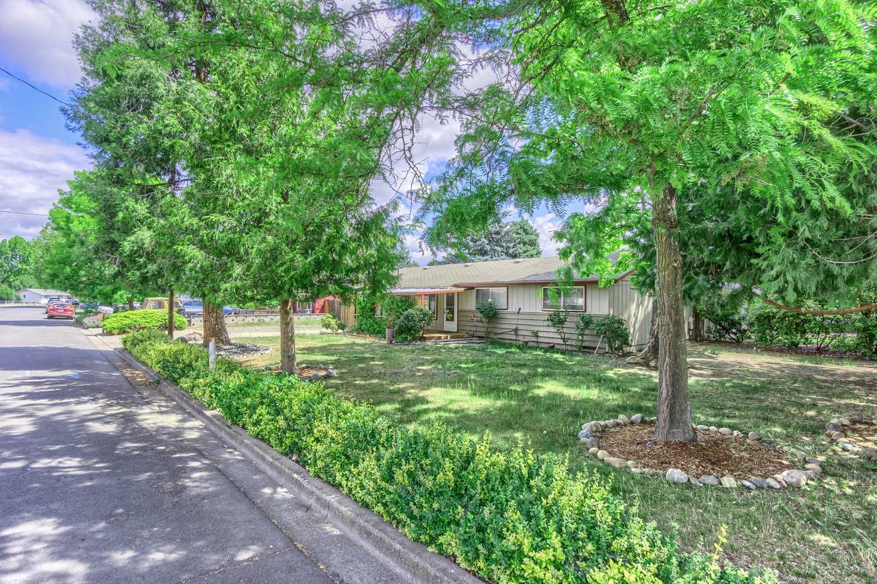 2800 Duell Avenue - Photo 1