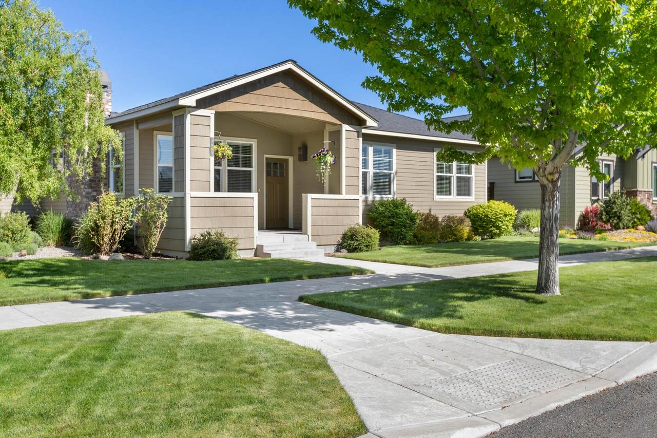1463 Hudspeth Road - Photo 1