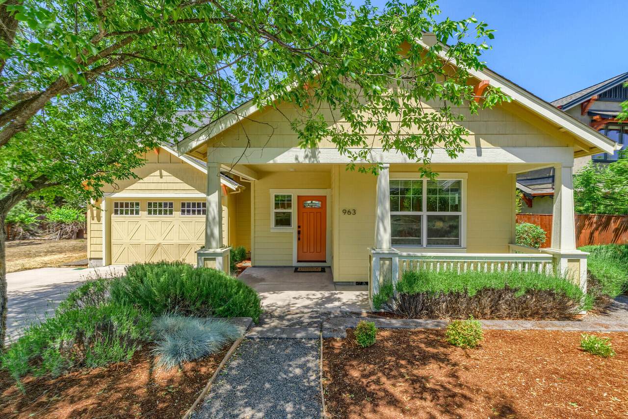 963 C Street - Photo 1