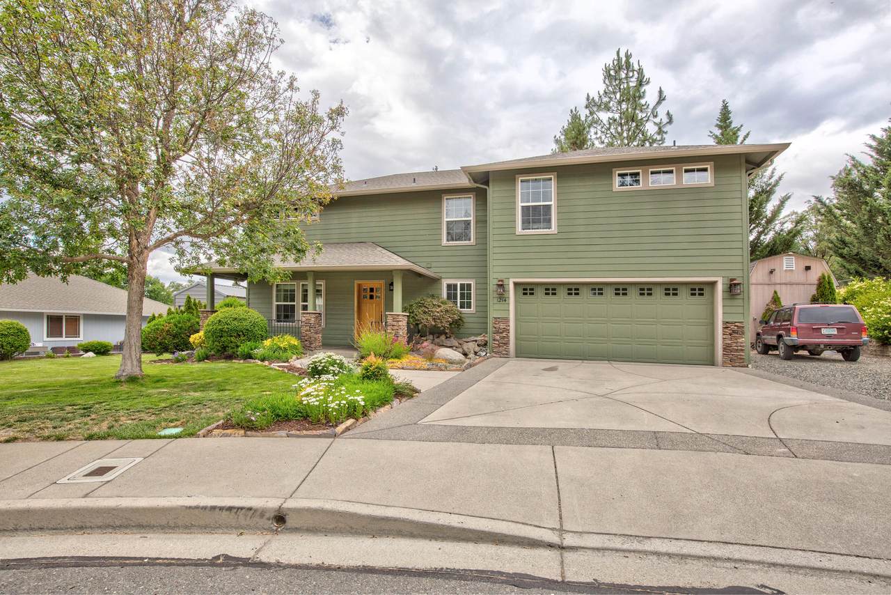 1214 Allenwood Drive - Photo 1