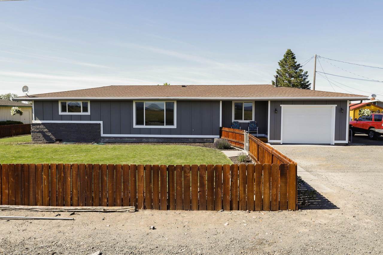 512 Birch Lane - Photo 1
