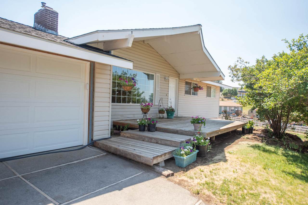1437 Brown Drive - Photo 1