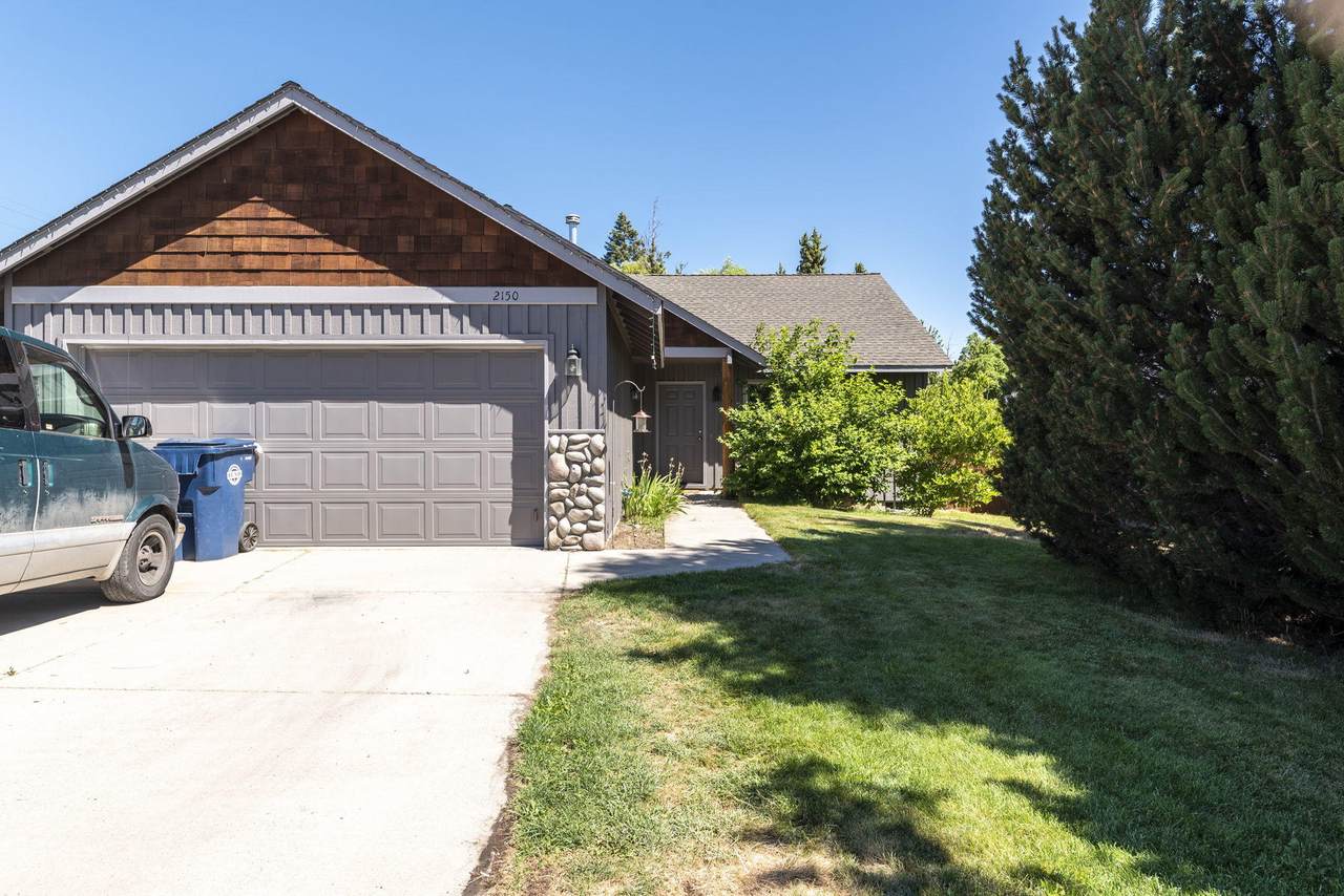 2150 Castle Avenue - Photo 1