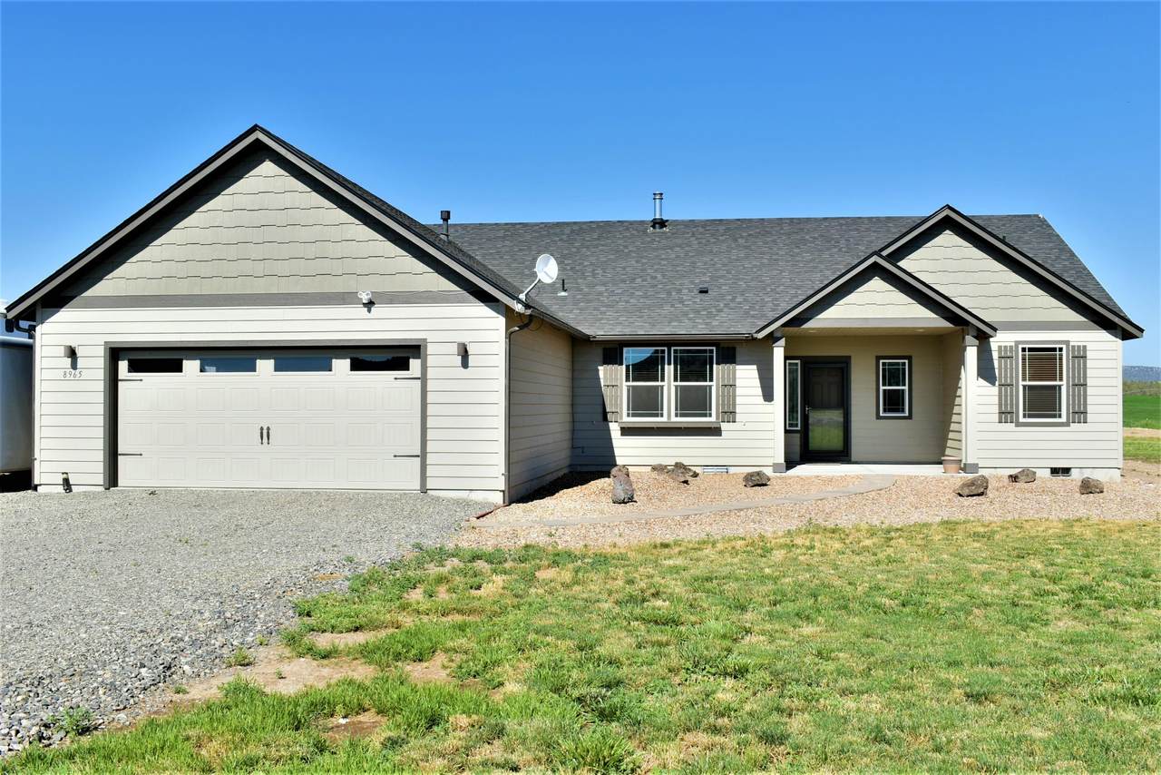 8965 Elizabeth Way - Photo 1