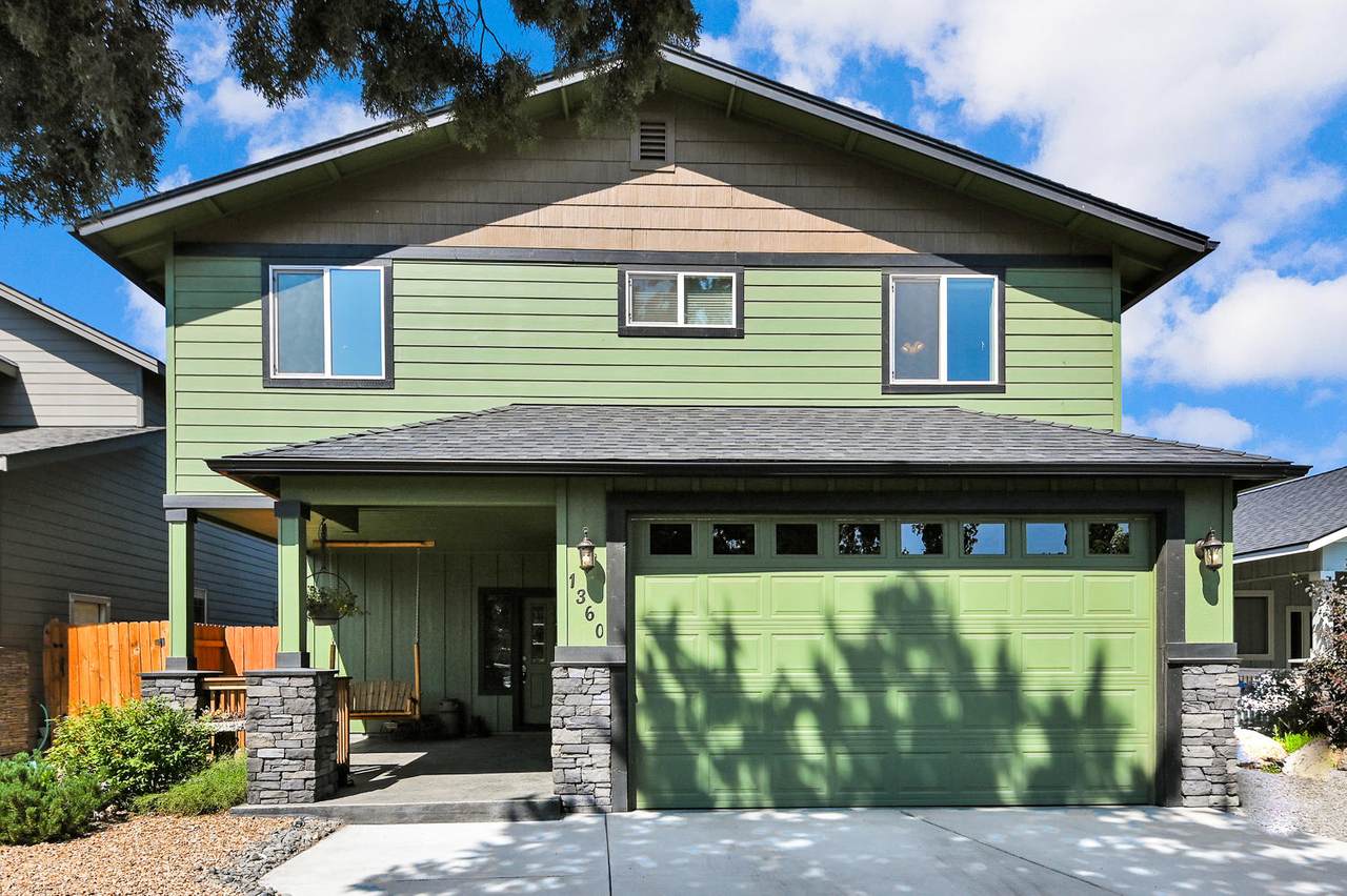 1360 27th Street - Photo 1