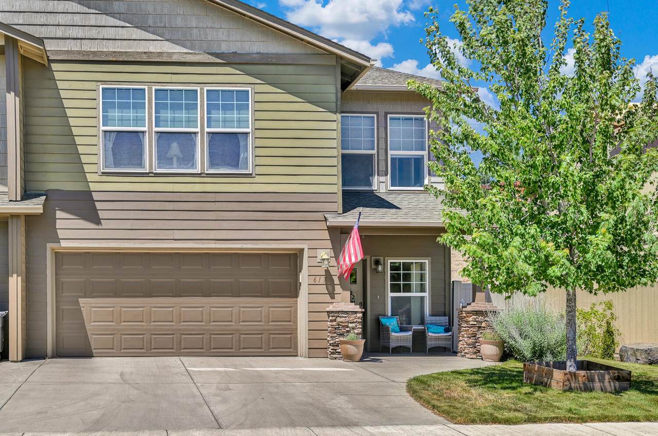 617 Brookstone Drive - Photo 1