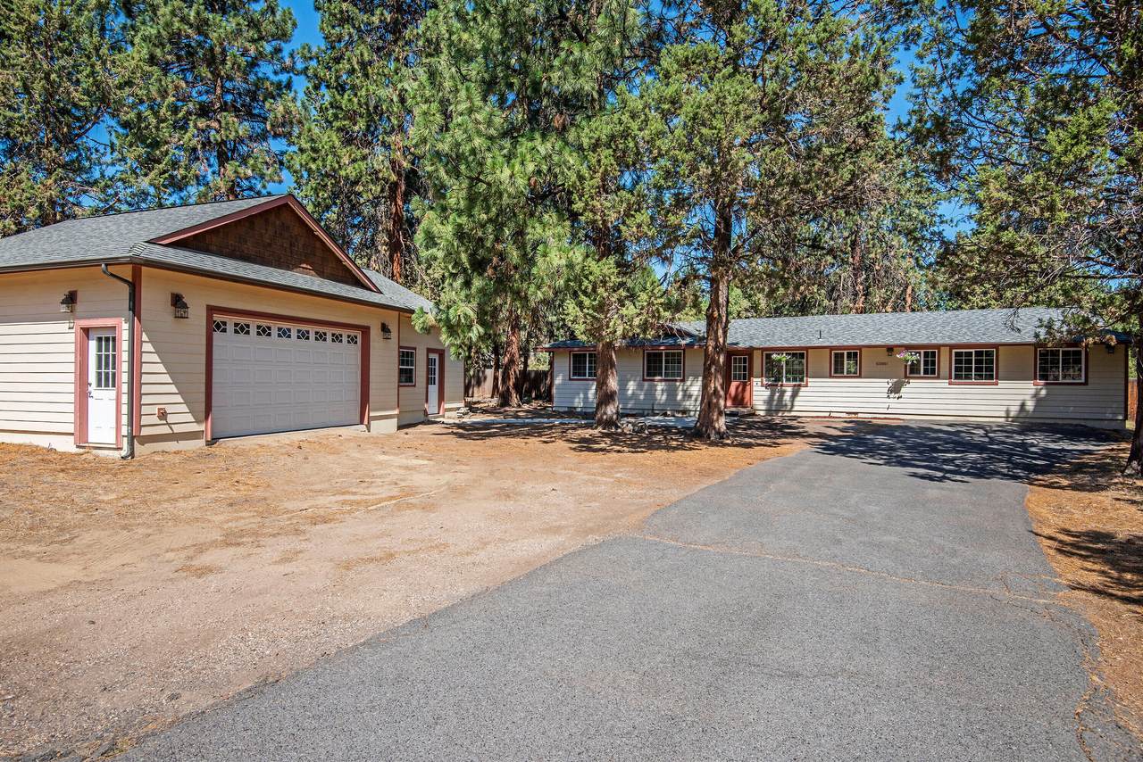 60861 Windsor Drive - Photo 1
