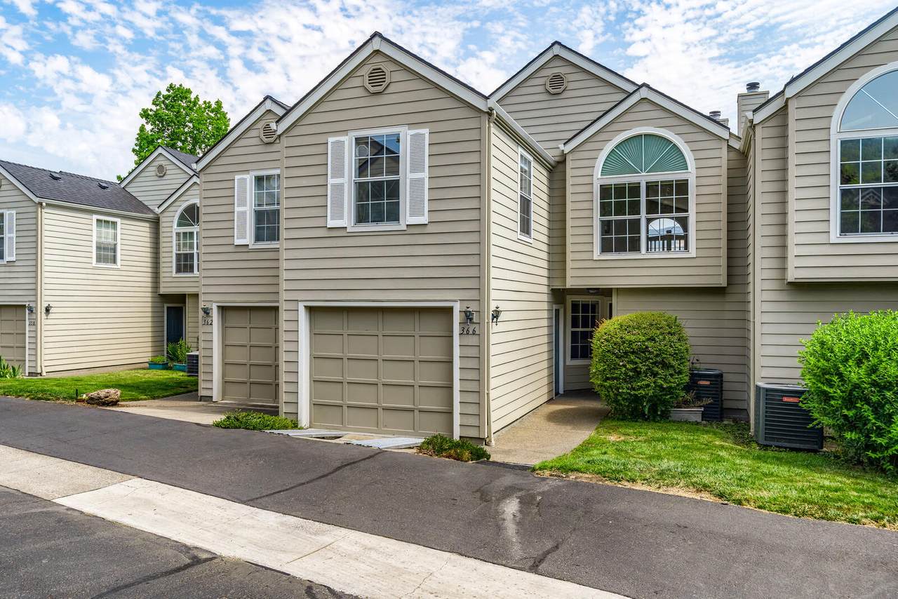366 Glenn Street - Photo 1