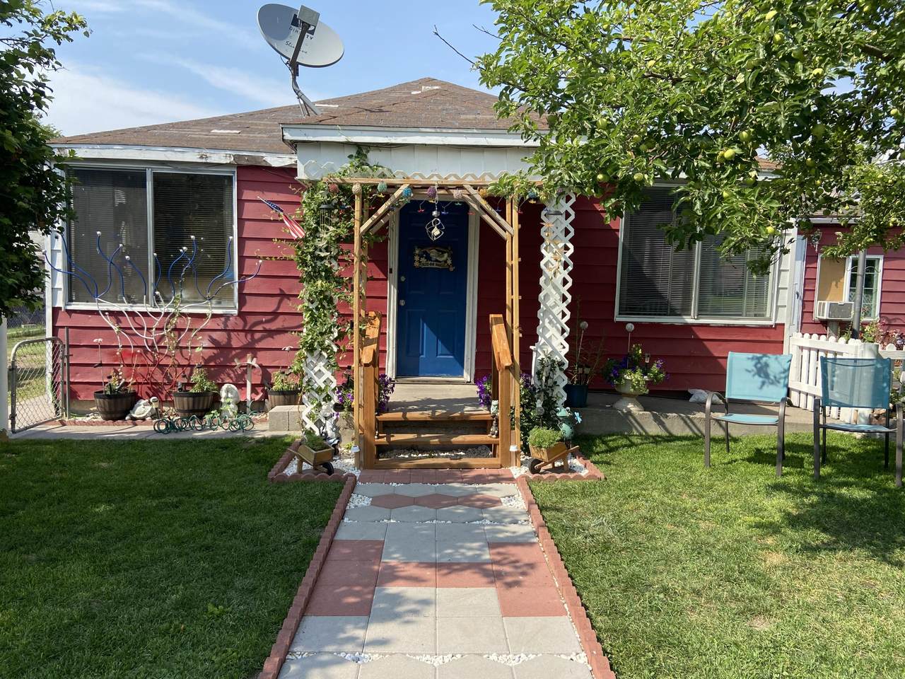 4771 Frieda Avenue - Photo 1