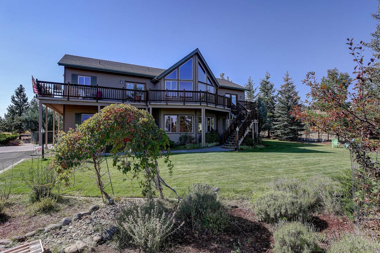 59729 Calgary Loop - Photo 1