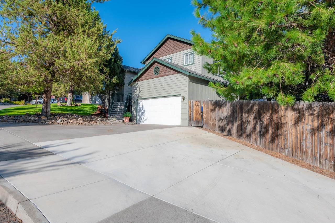 176 Windance Court - Photo 1