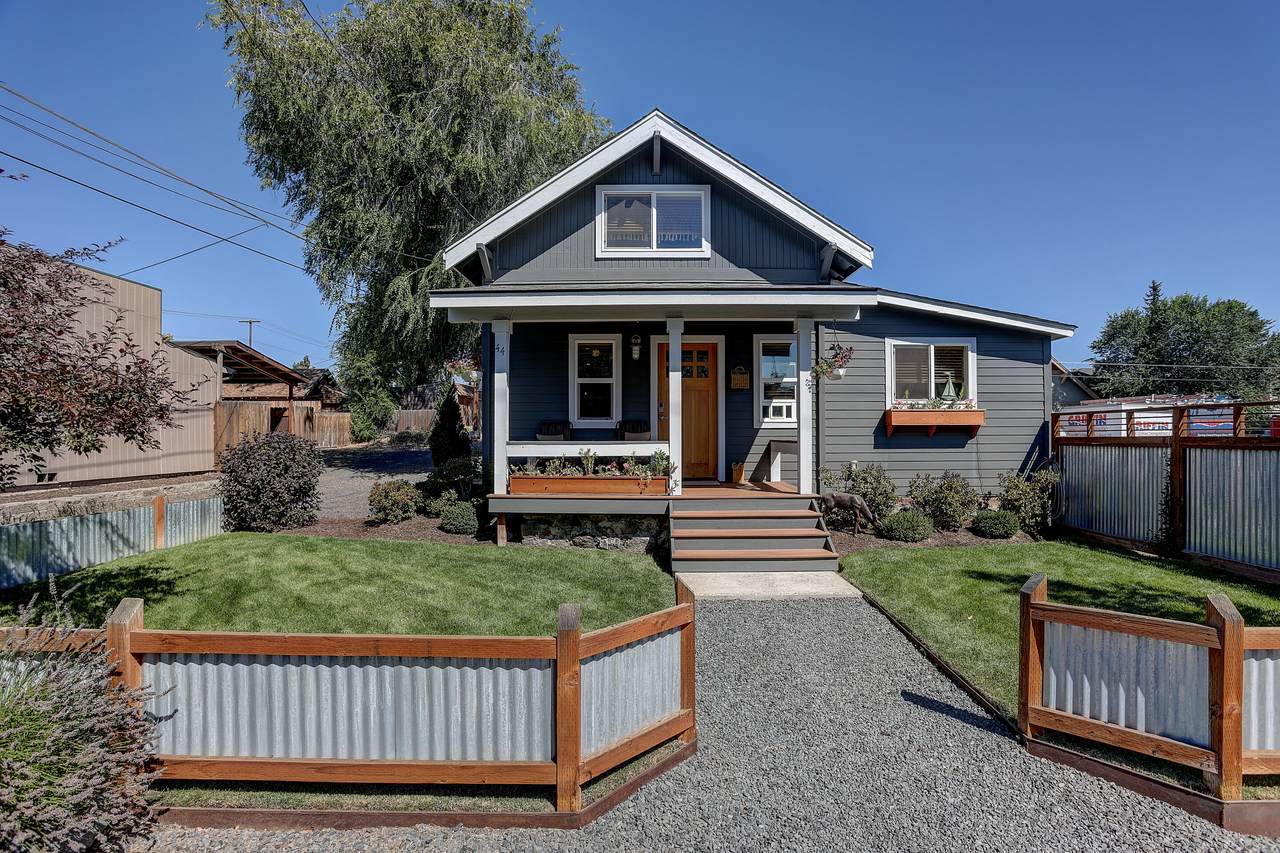 44 Lake Place - Photo 1