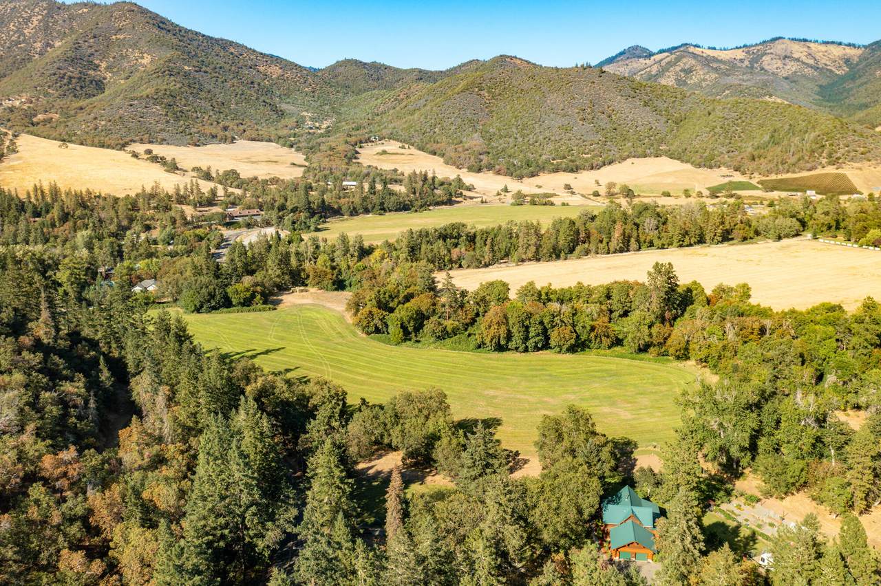 233 Thompson Creek Road - Photo 1
