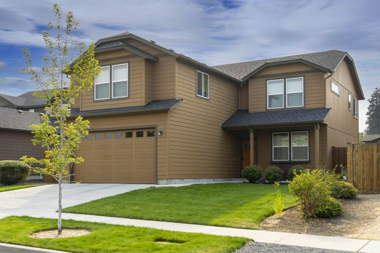 1023 6th Street - Photo 1