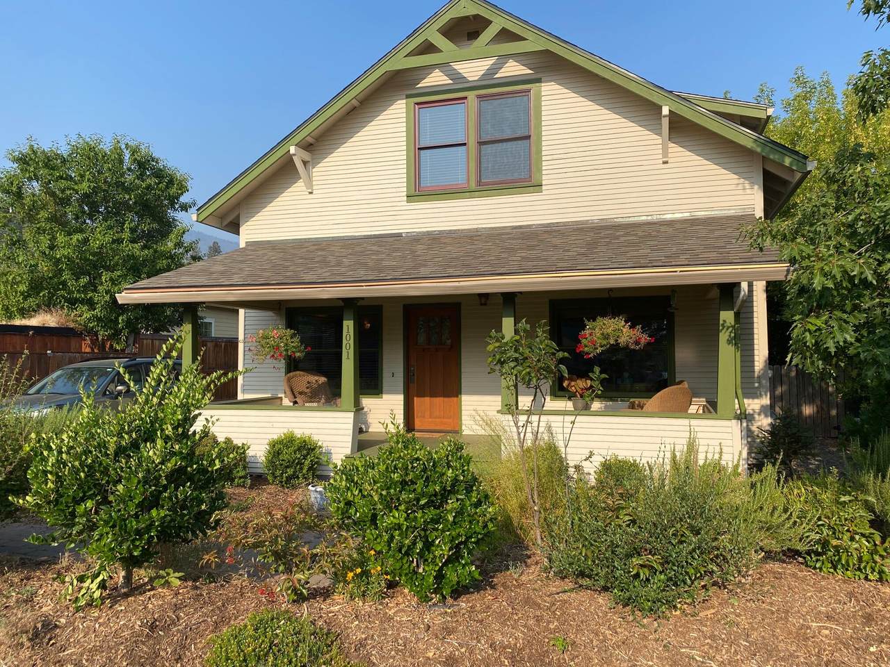 1001 Eureka Street - Photo 1