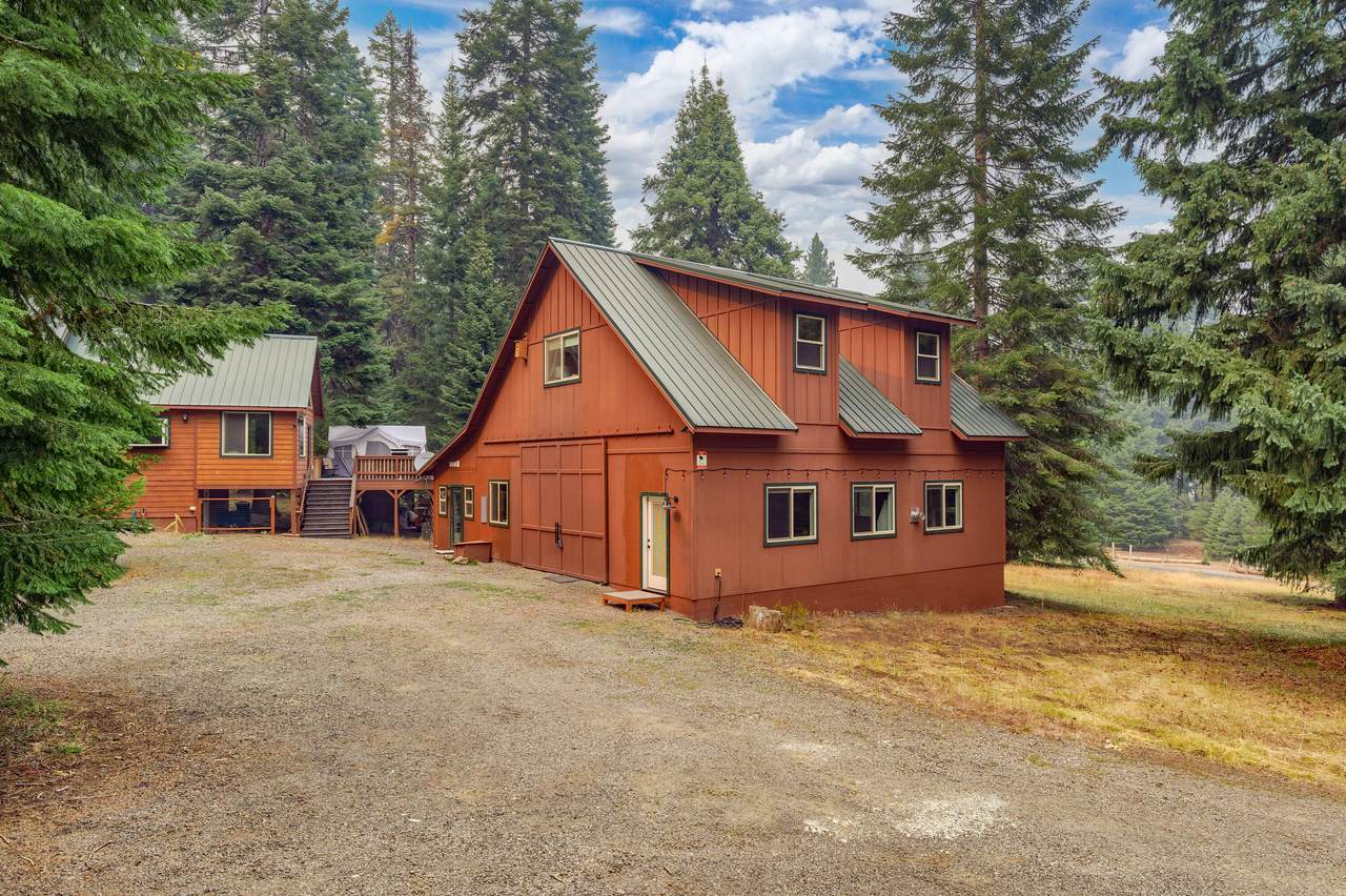 1900 Hyatt Prairie Road - Photo 1