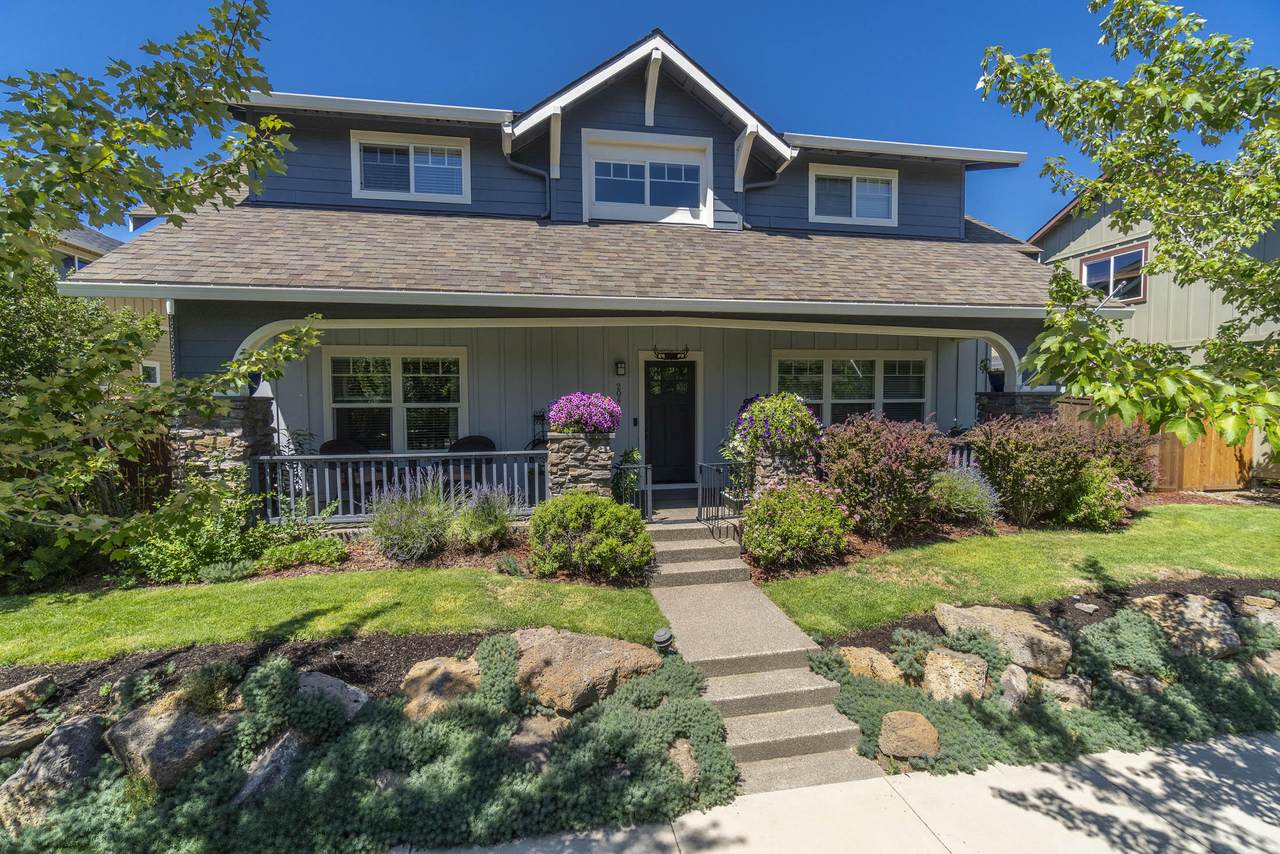 20420 Aberdeen Drive - Photo 1